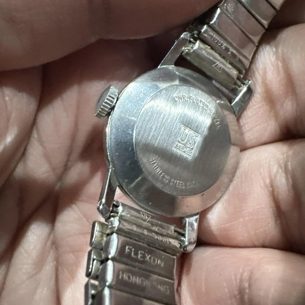 Working VTG Ingersoll Mickey Mouse 24mm Manual‎ Wind watch Unisex Fit 7in Rare